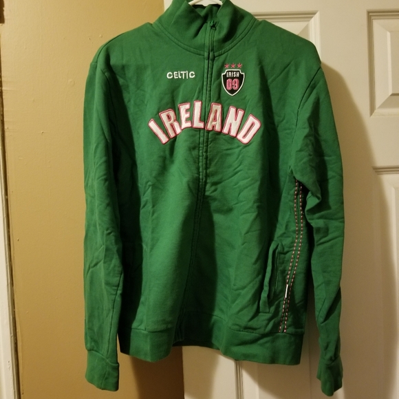 Ireland Soccer Zip-Up Sweatshirt - Picture 3 of 3